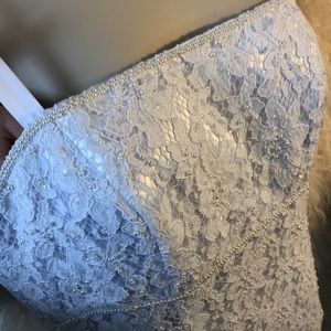 Beautiful “Galina” Wedding Dress~Beaded and Lacey sz. 8 EUC WHITE w/satin lining